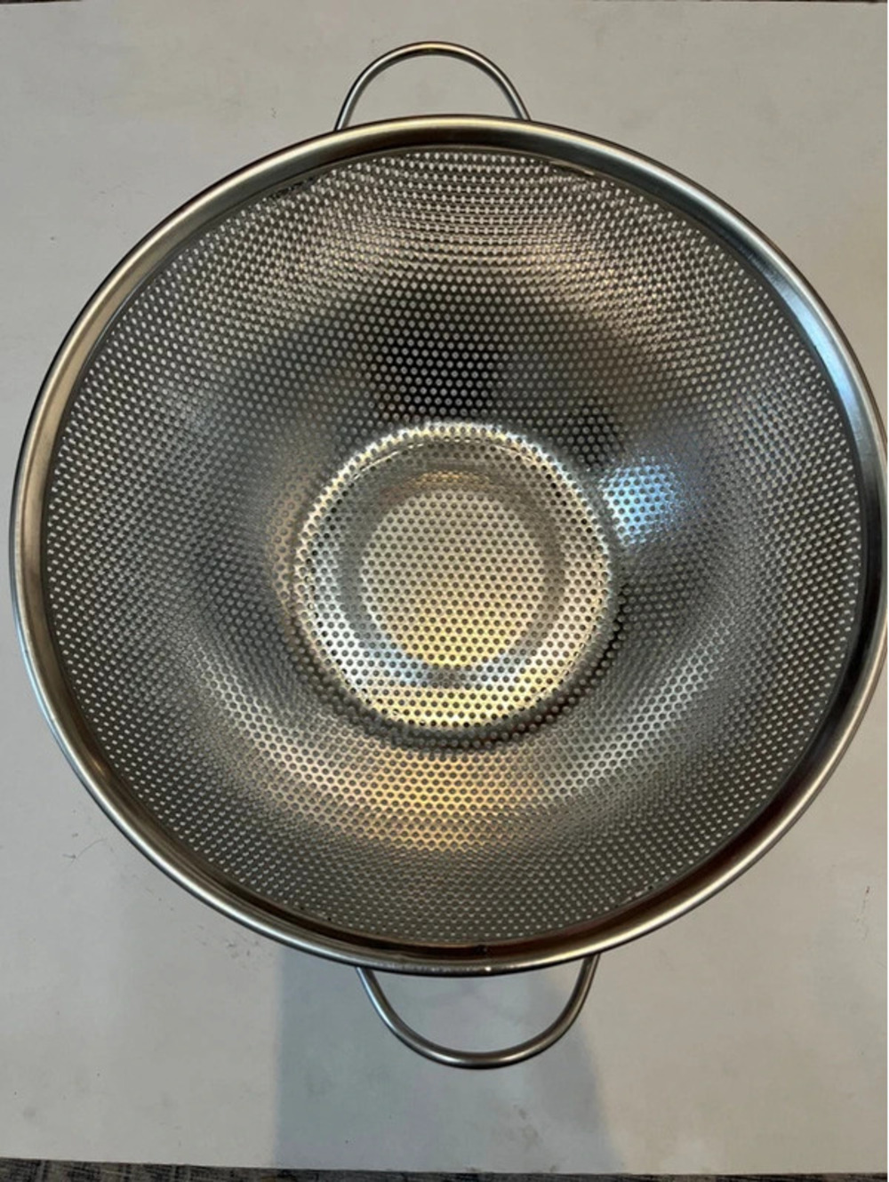 Stainless steel colander